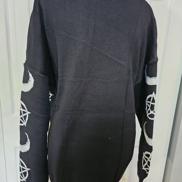 ​🖤 GOTHIC CAT OVERSIZED KNIT DRESS 🖤 - Picture 8 of 8